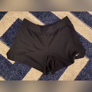 Womens Nike shorts size small 4-6